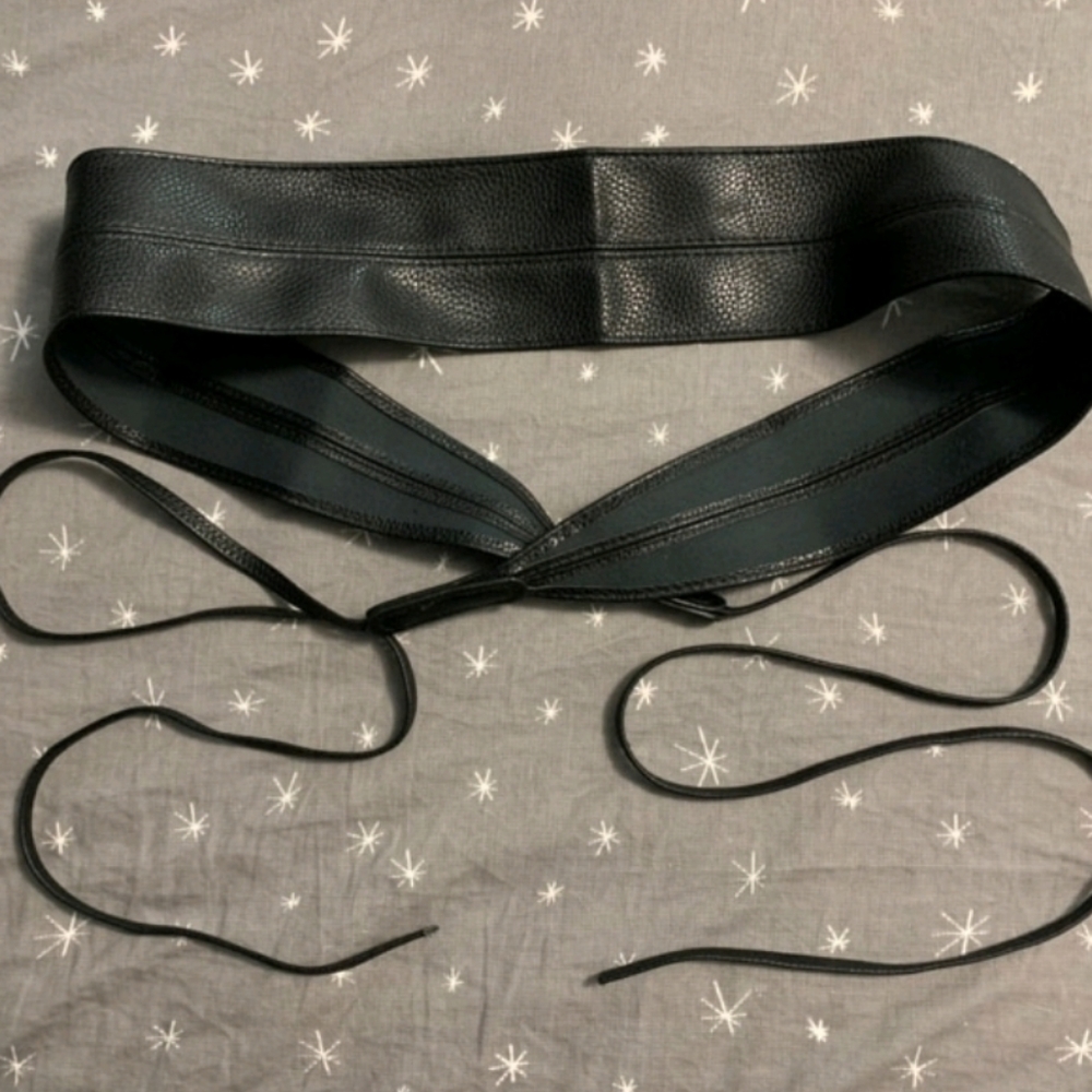 Plus Size Black vegan leather tie waist Obi belt - Picture 3 of 12